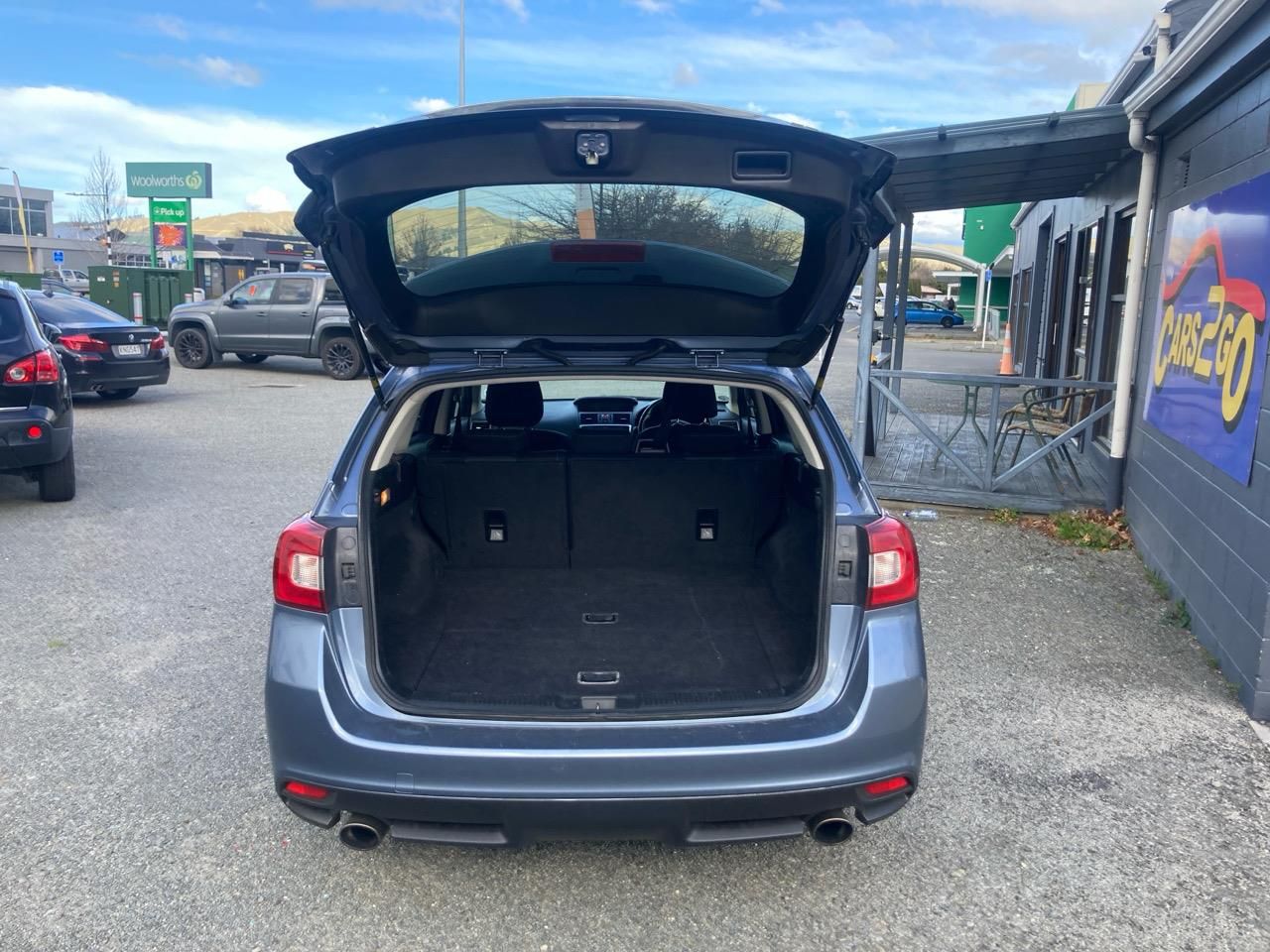 Vehicle image 5