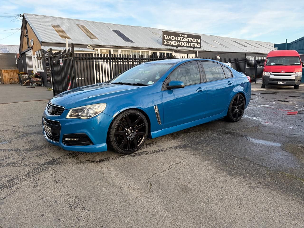 Vehicle image 4