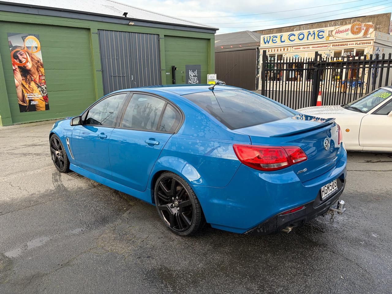 Vehicle image 5