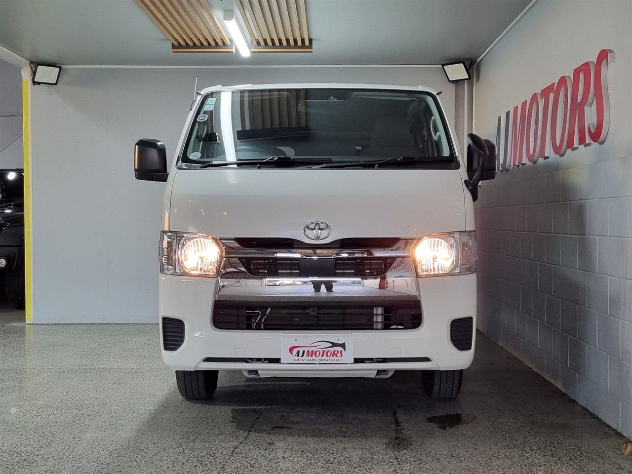 Vehicle image 2