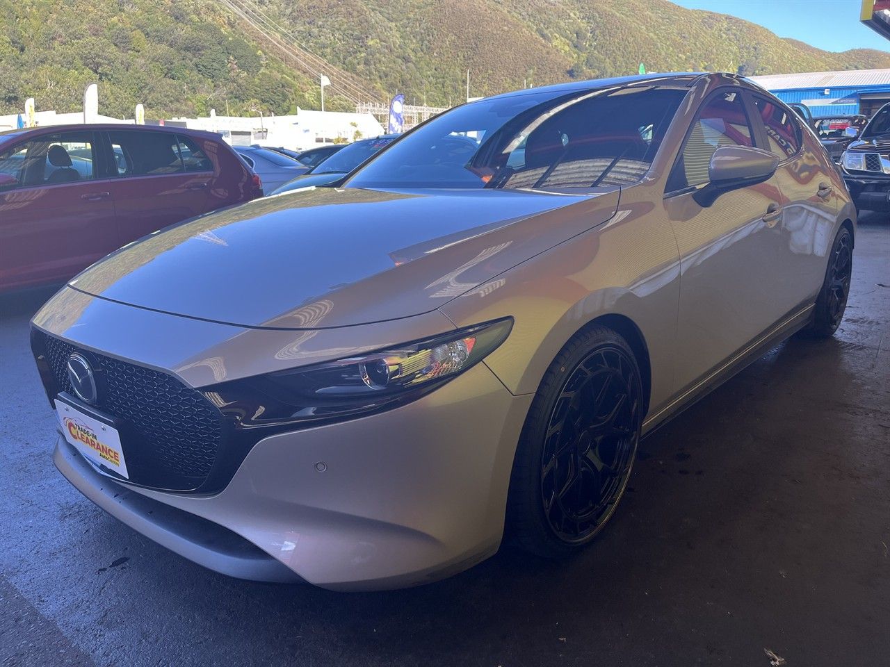 Vehicle image 3