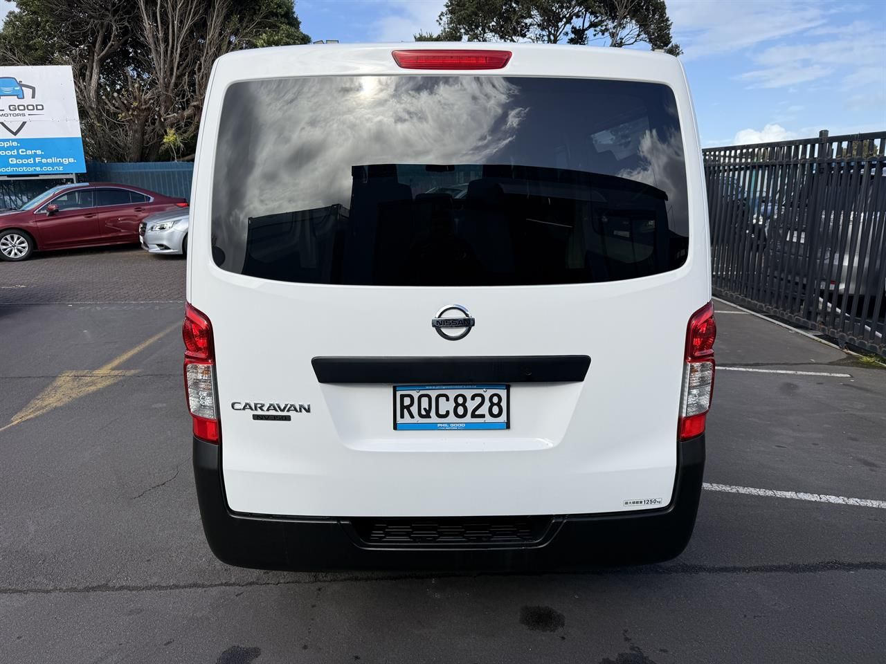 Vehicle image 5