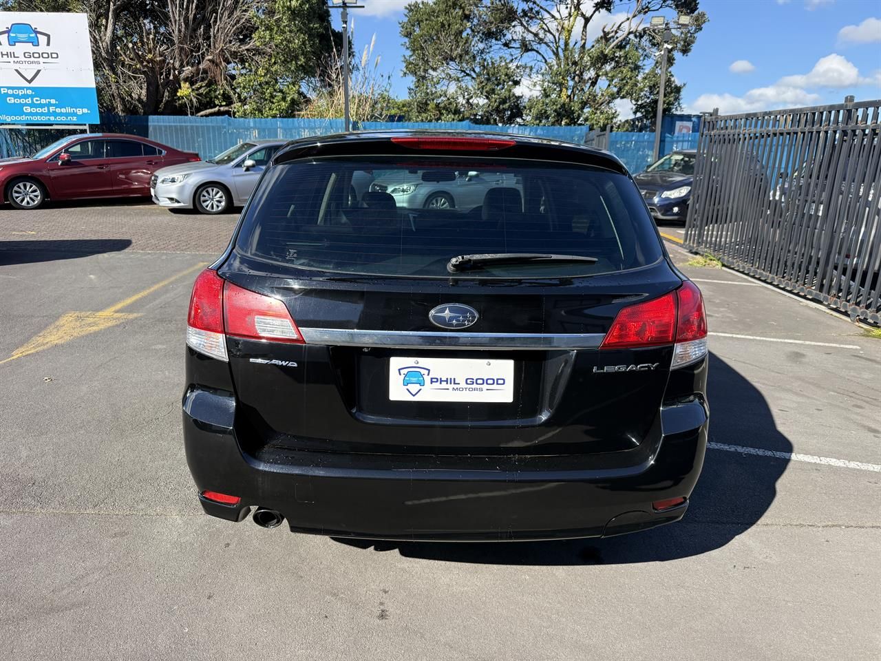 Vehicle image 5