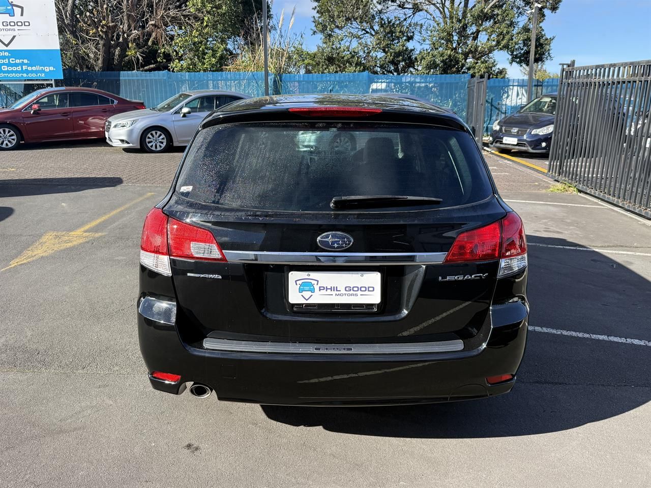 Vehicle image 5