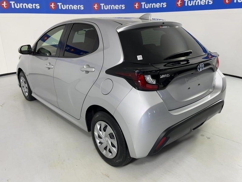 Vehicle image 5