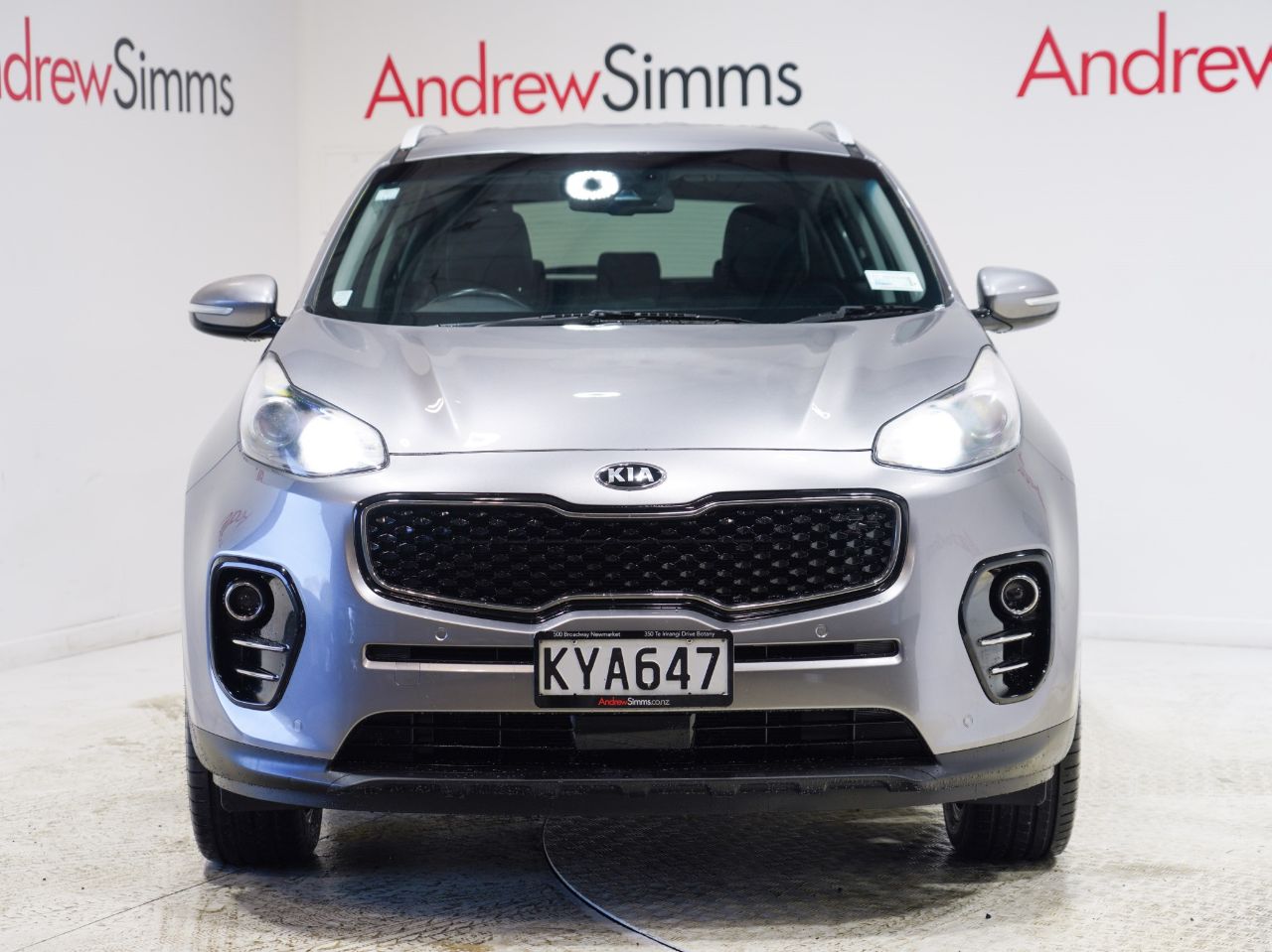 Vehicle image 4