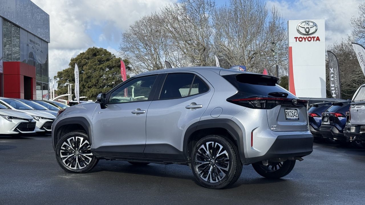 Vehicle image 2