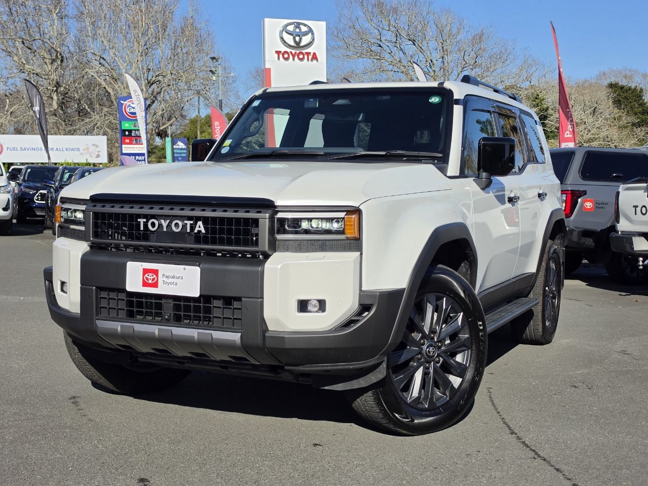 Vehicle image 3