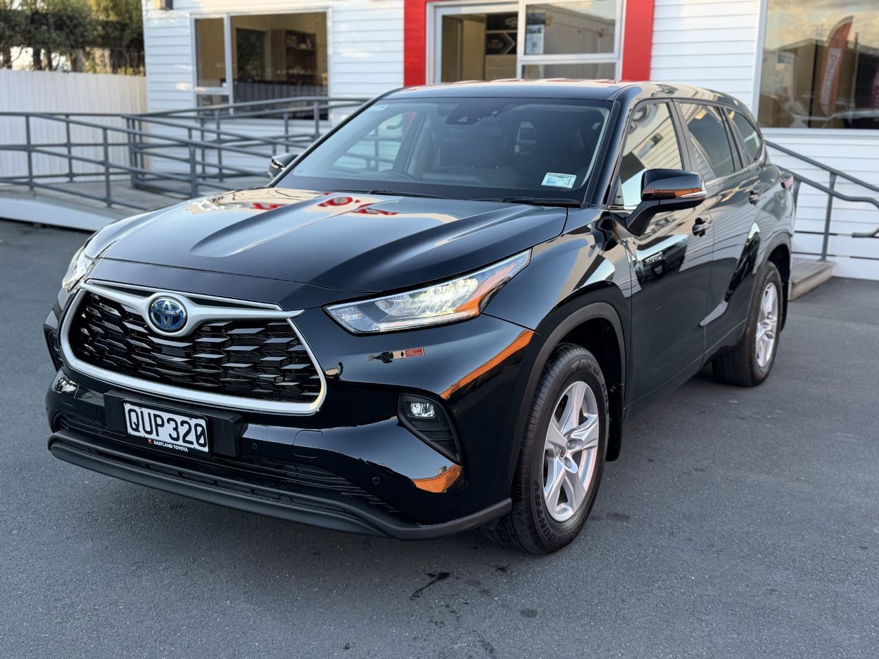 Vehicle image 3