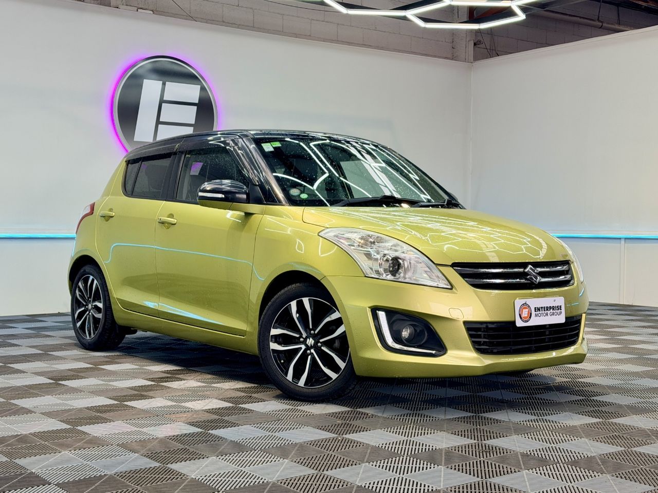Vehicle image 1
