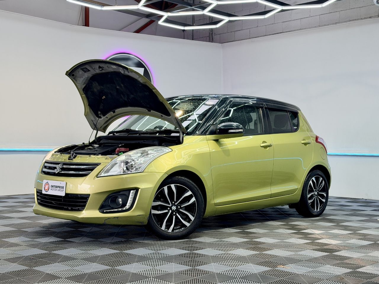 Vehicle image 3