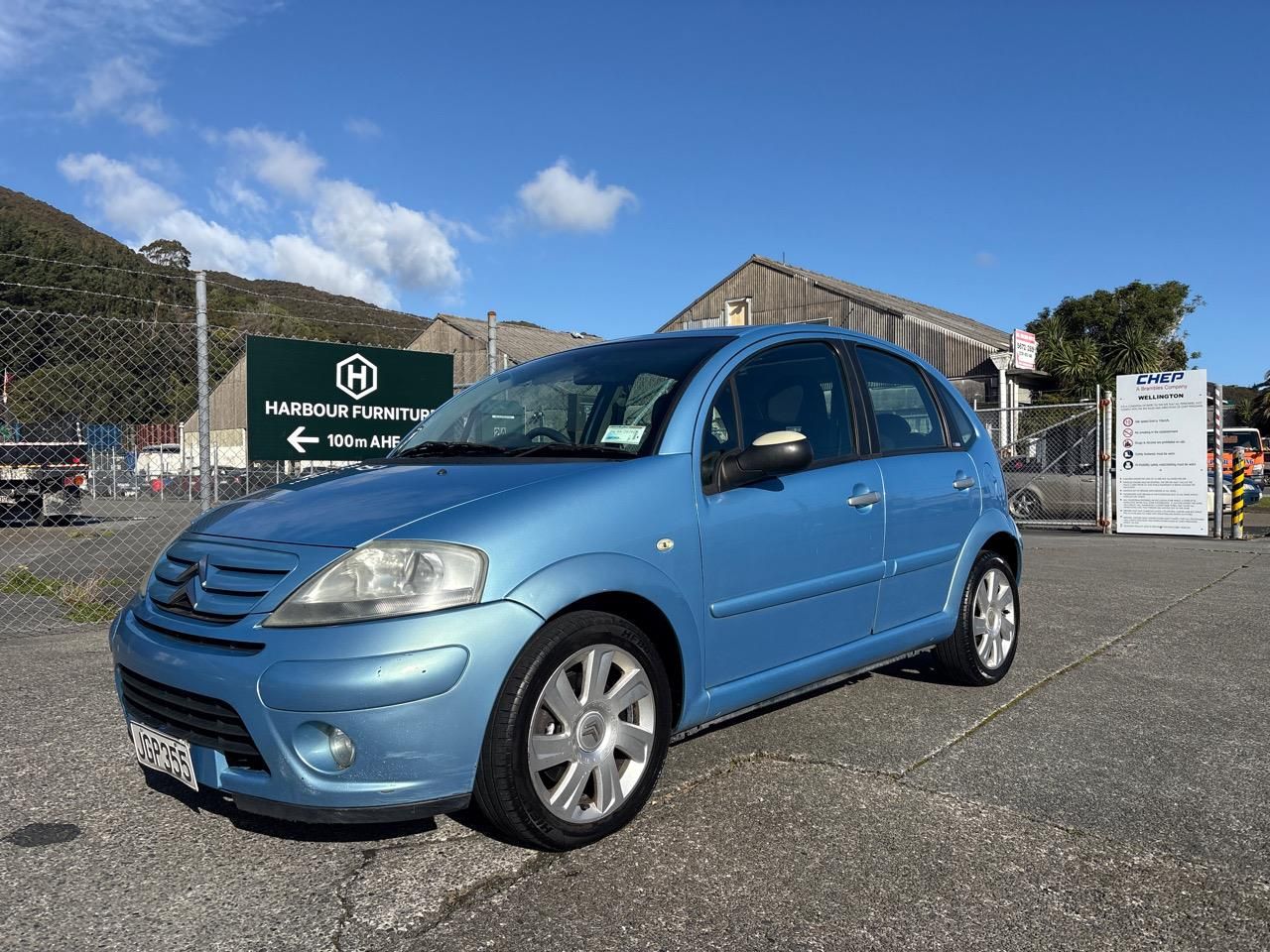 Vehicle image 2