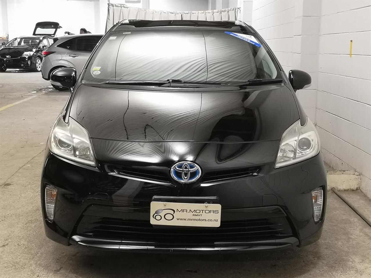 Vehicle image 4