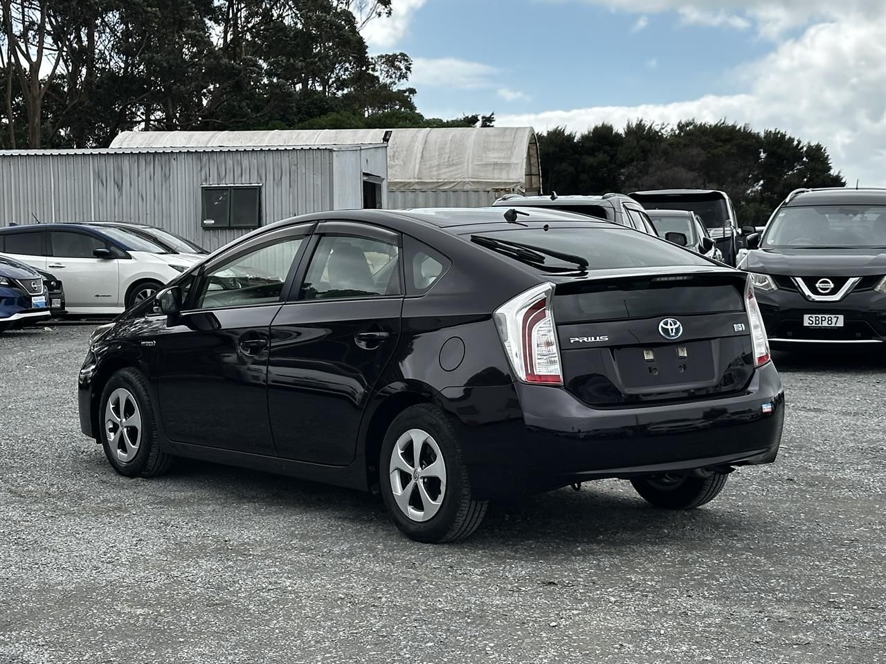 Vehicle image 5