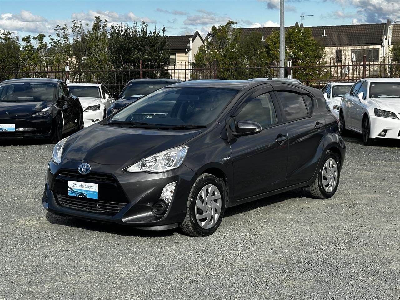 Vehicle image 3