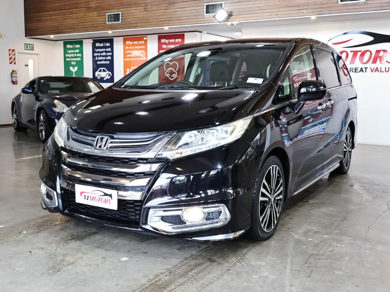 Vehicle image 3