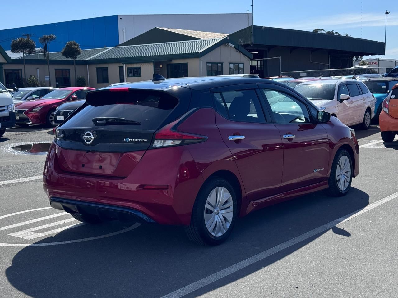 Vehicle image 5
