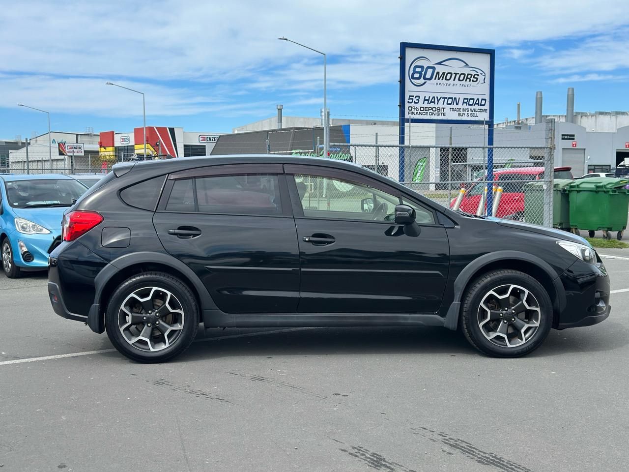 Vehicle image 4