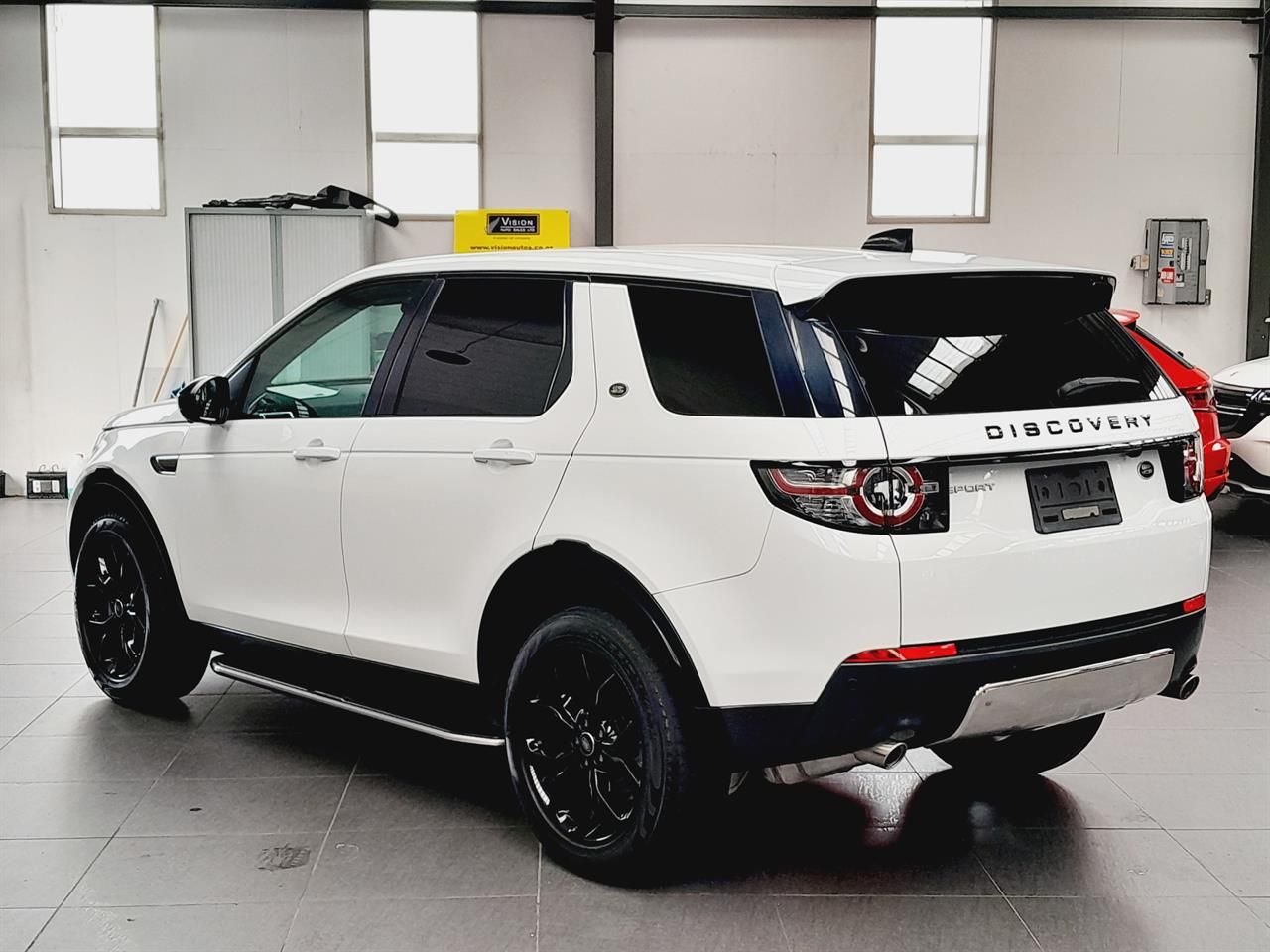 Vehicle image 5