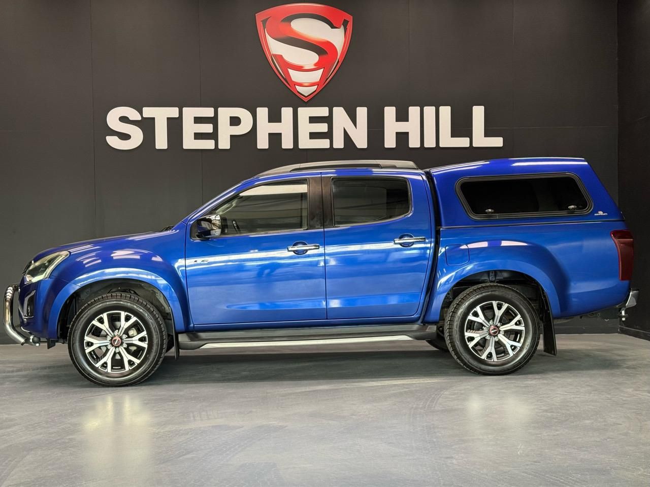 Vehicle image 2