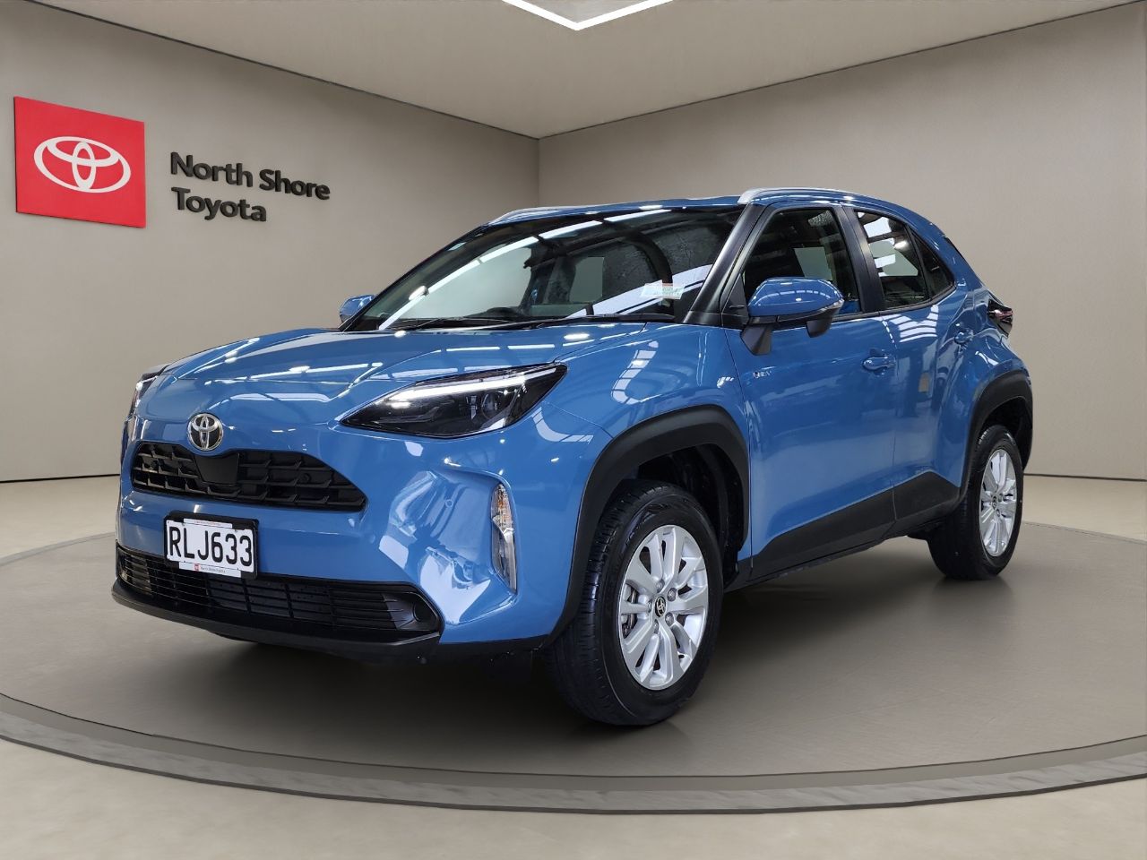 Vehicle image 3
