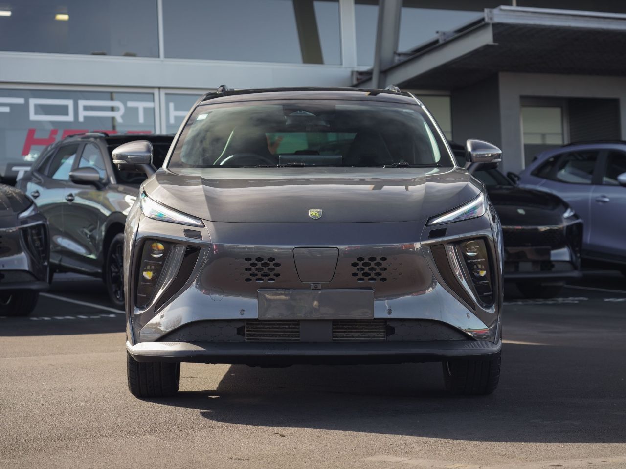 Vehicle image 4