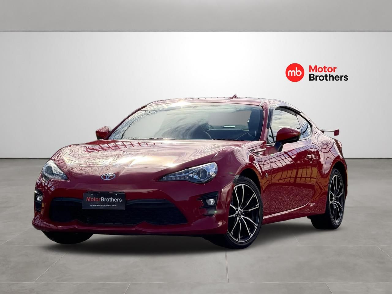 Vehicle image 3