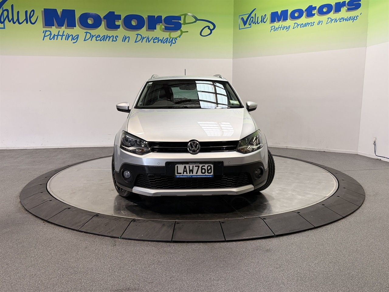 Vehicle image 2