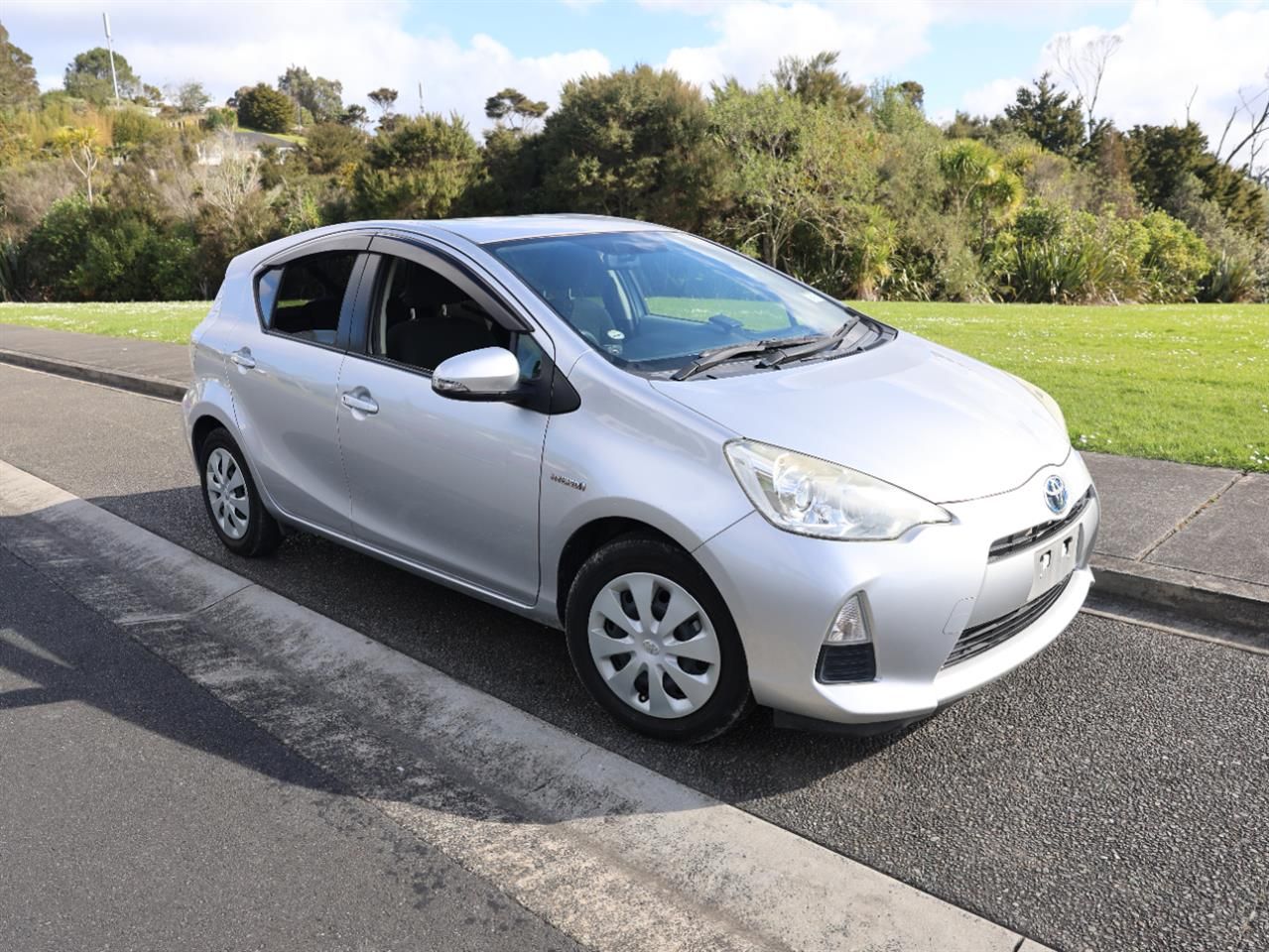 Vehicle image 1