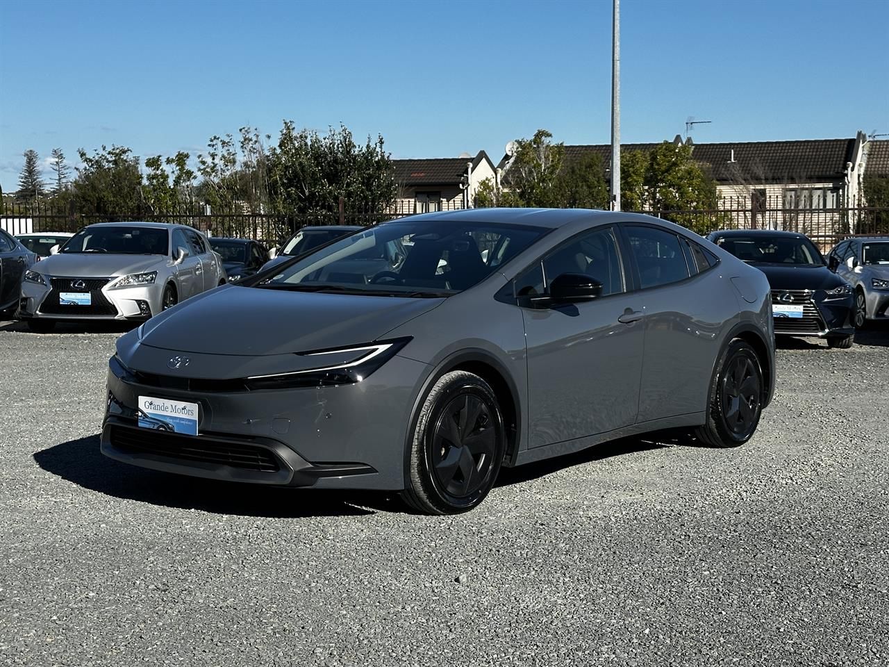 Vehicle image 3