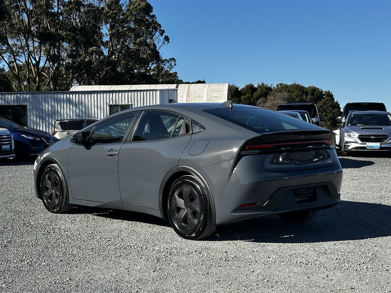 Vehicle image 5