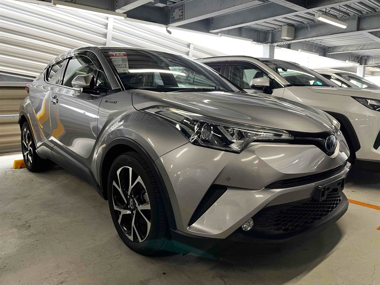 Vehicle image 3