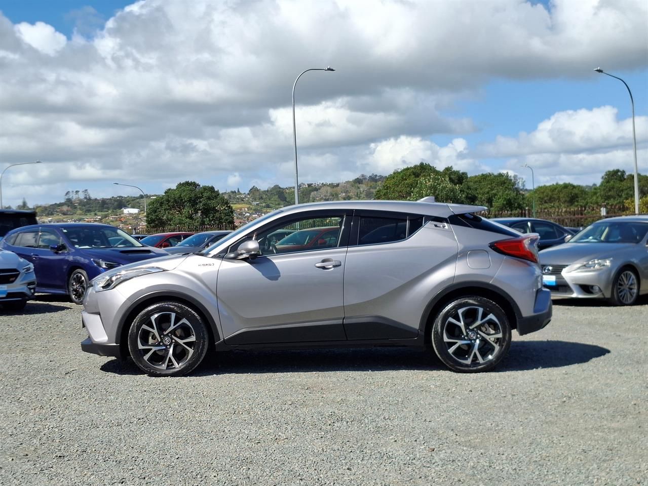 Vehicle image 4