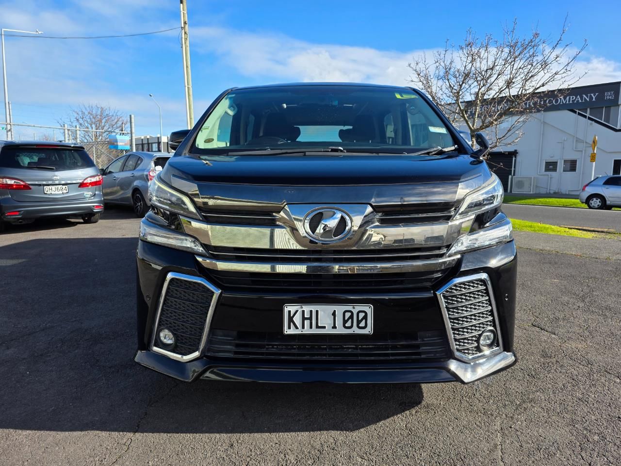 Vehicle image 3