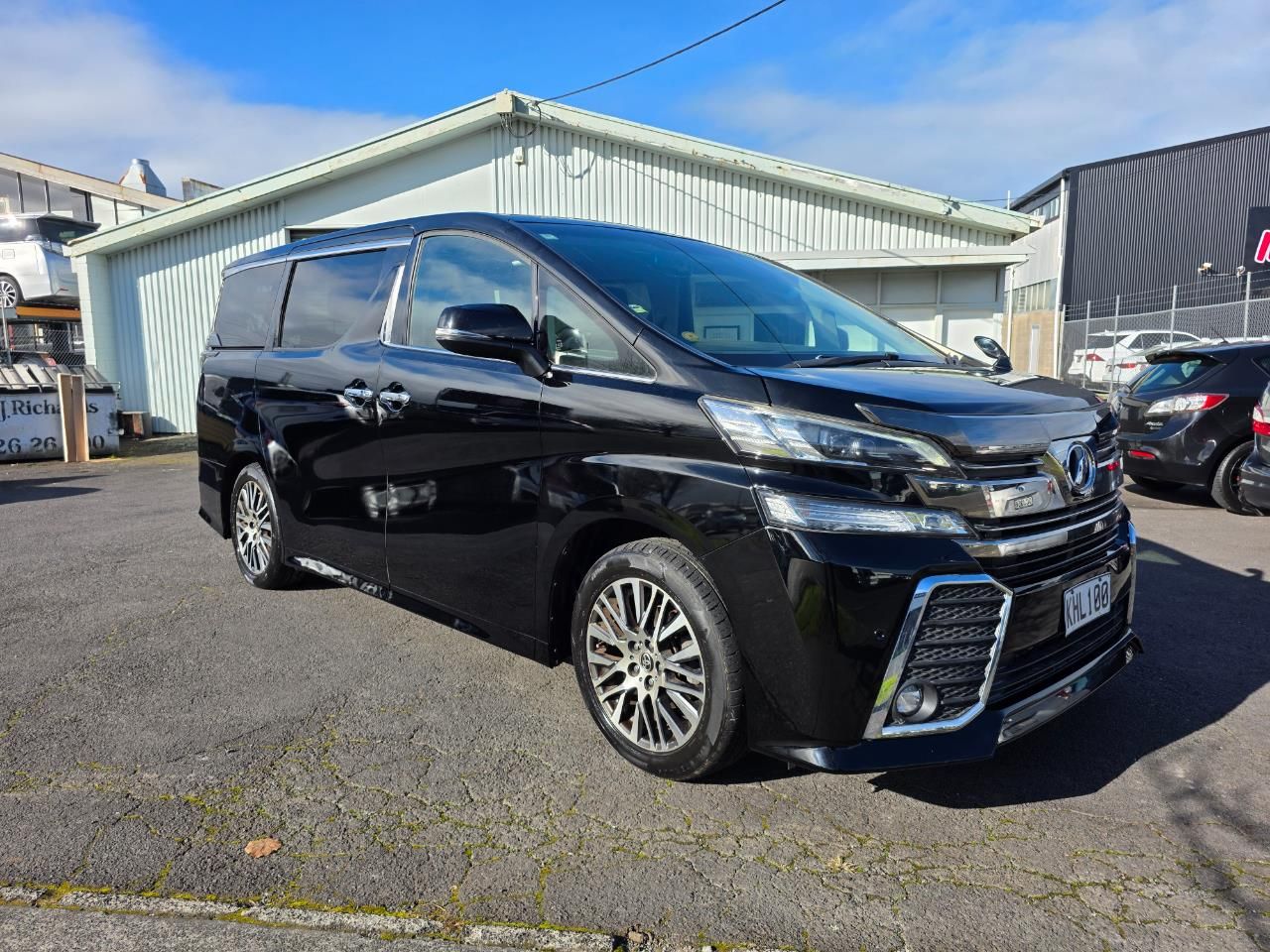 Vehicle image 4