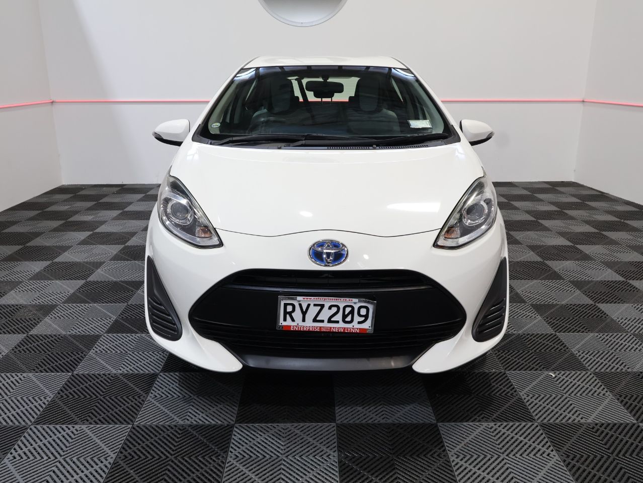 Vehicle image 2