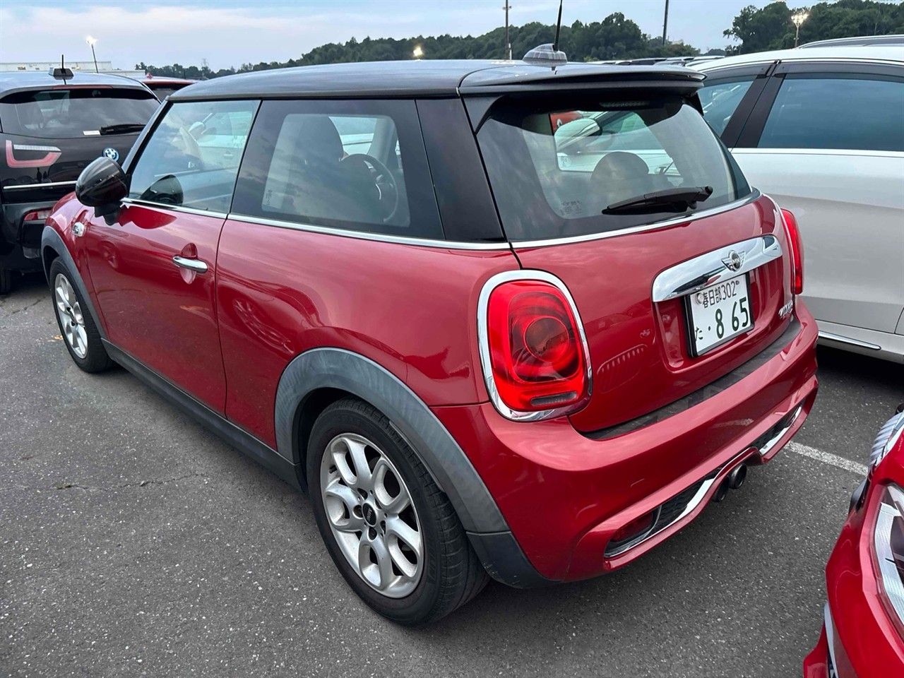Vehicle image 2