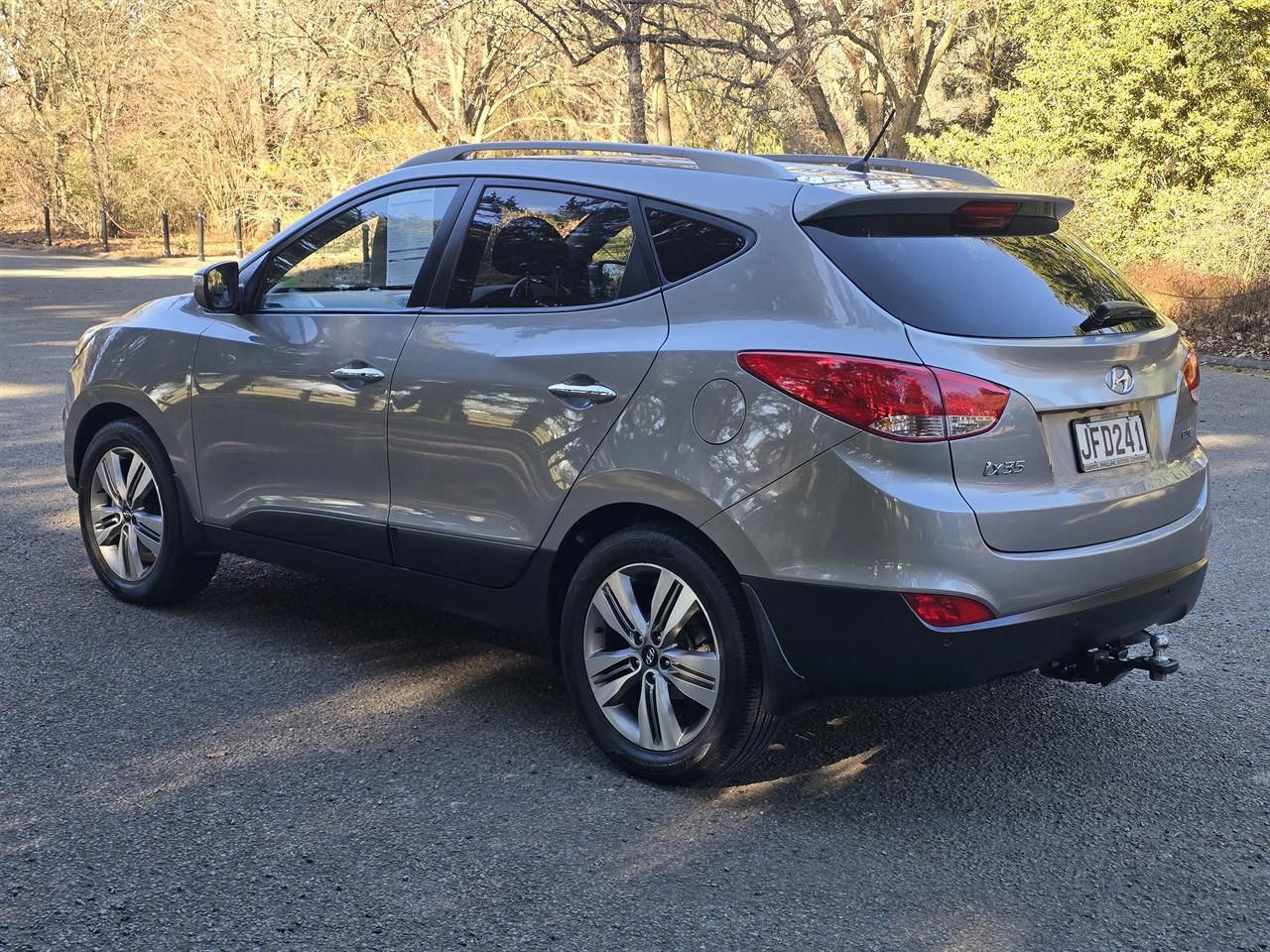 Vehicle image 4