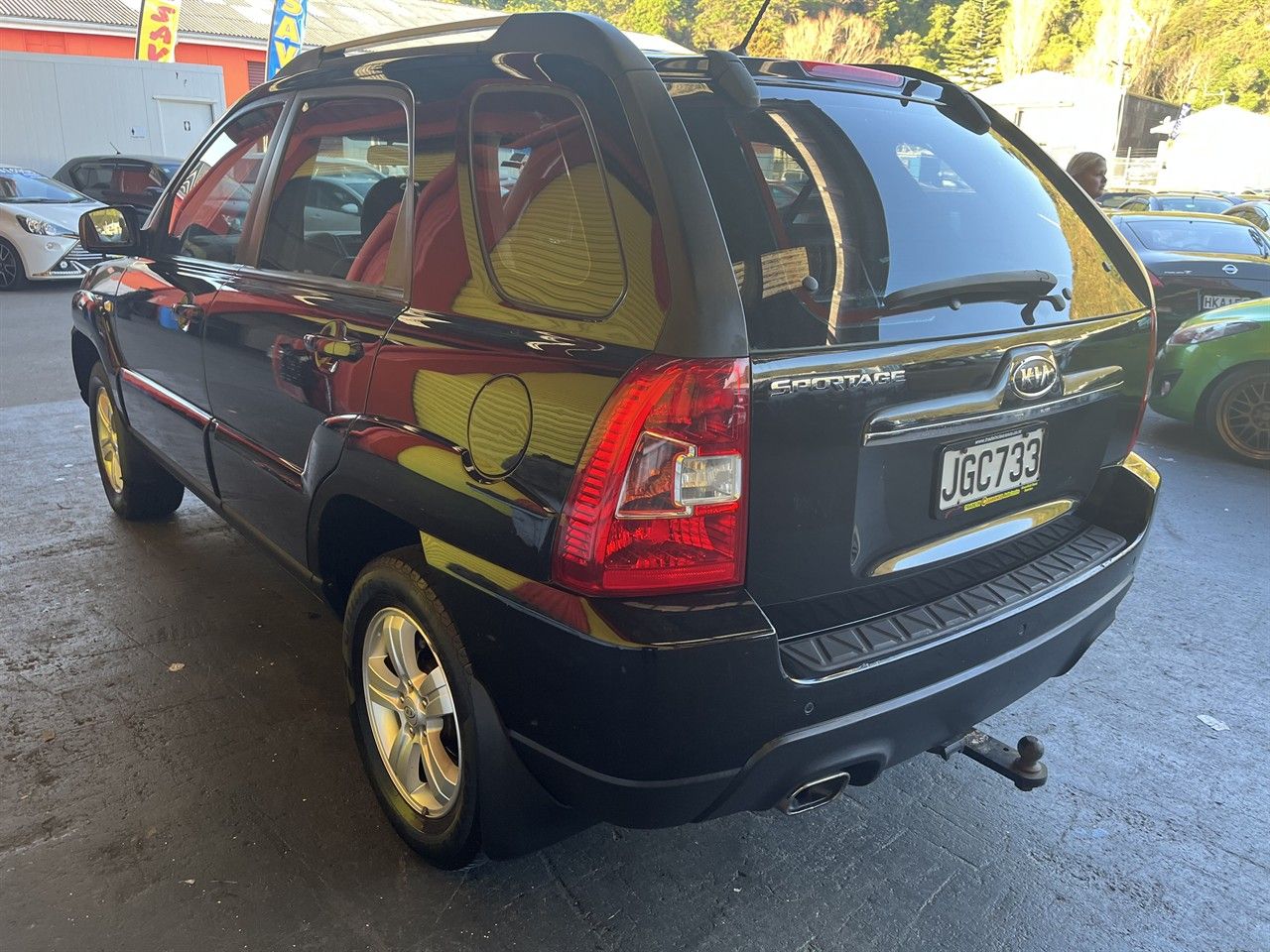 Vehicle image 4