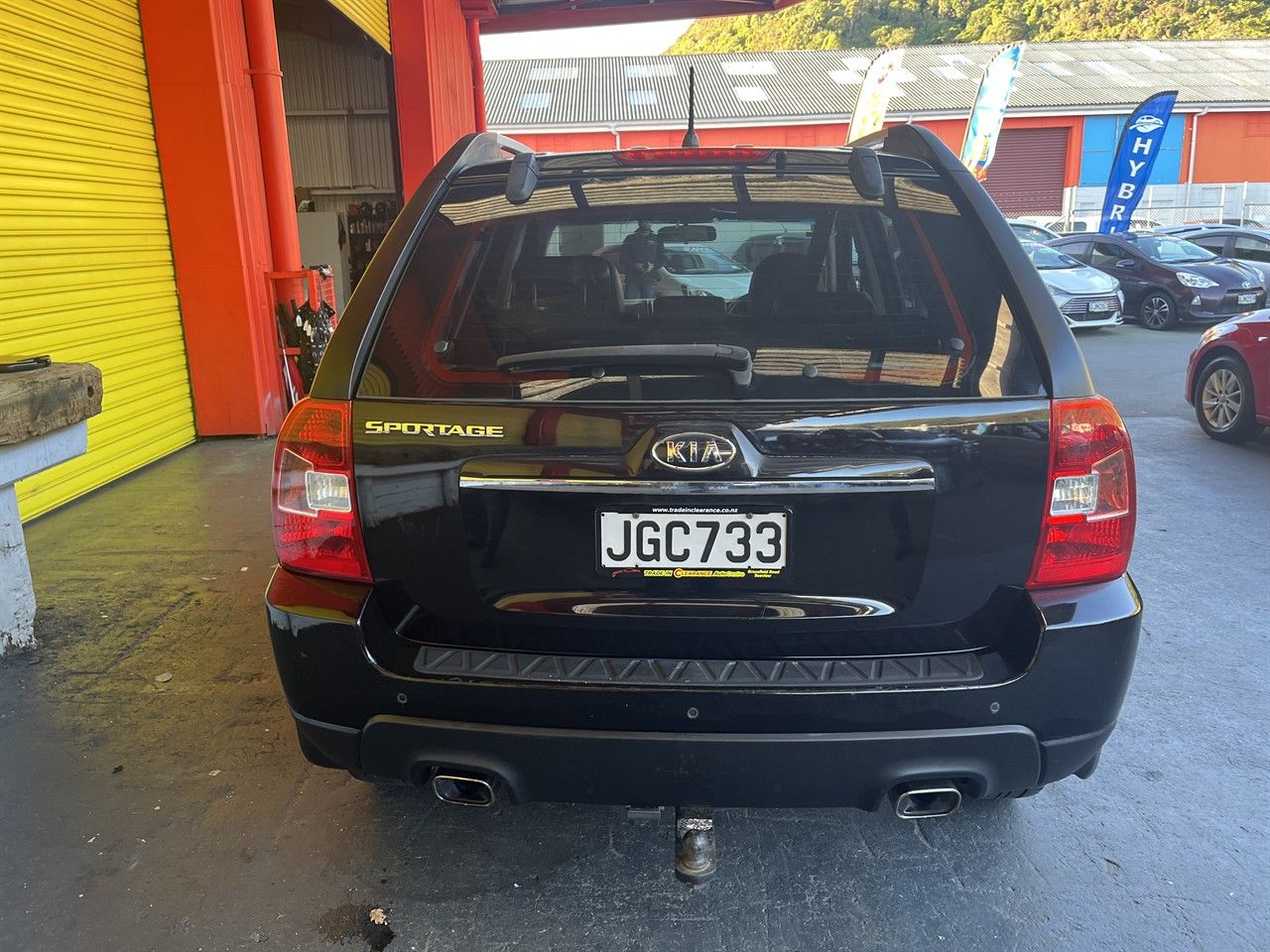 Vehicle image 5