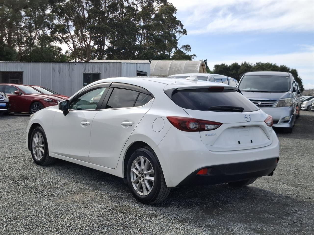 Vehicle image 5