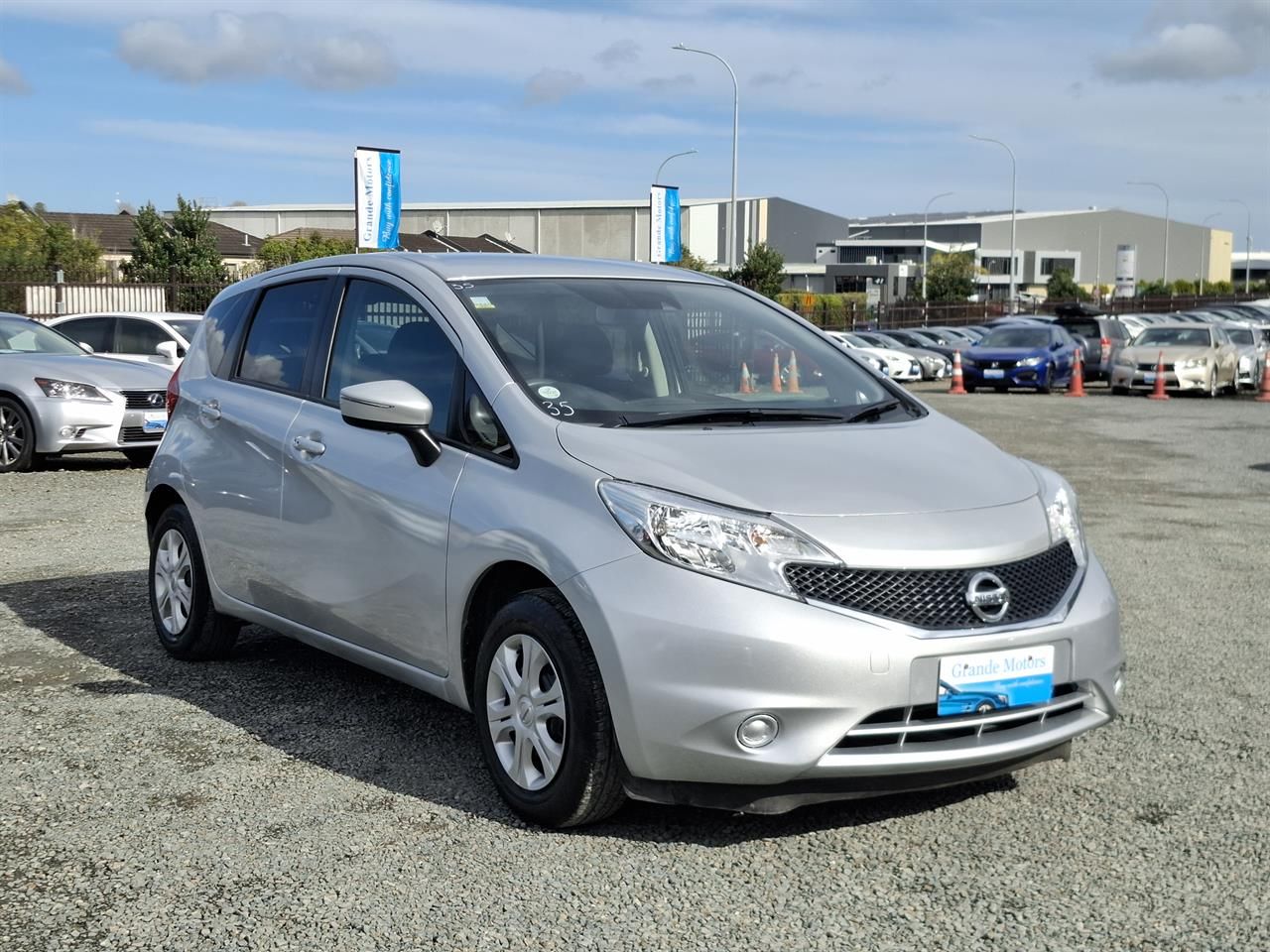 Vehicle image 1