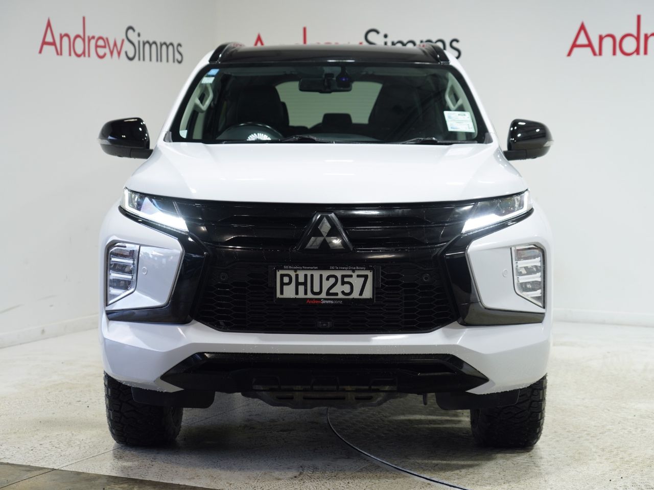 Vehicle image 3