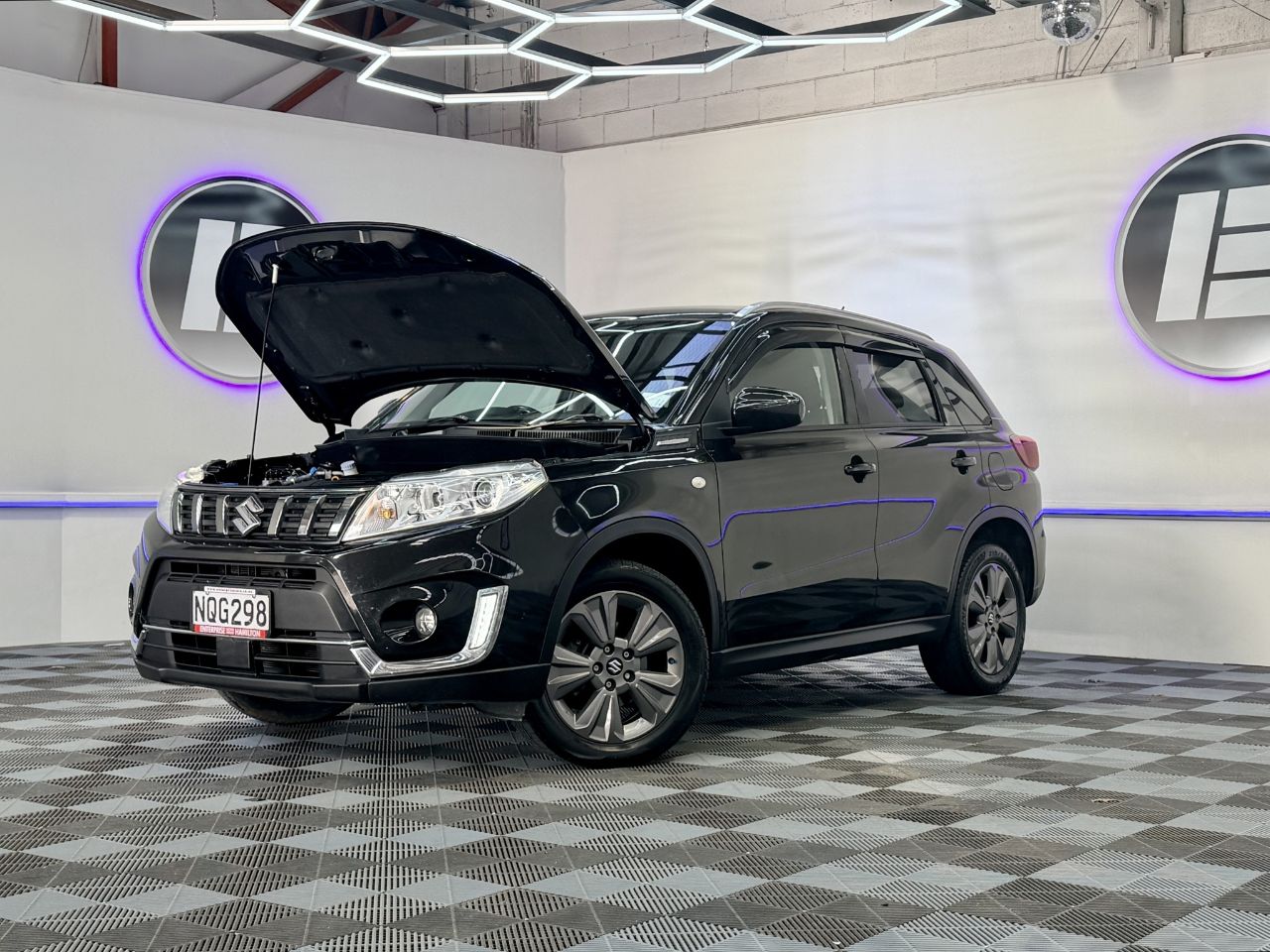 Vehicle image 3