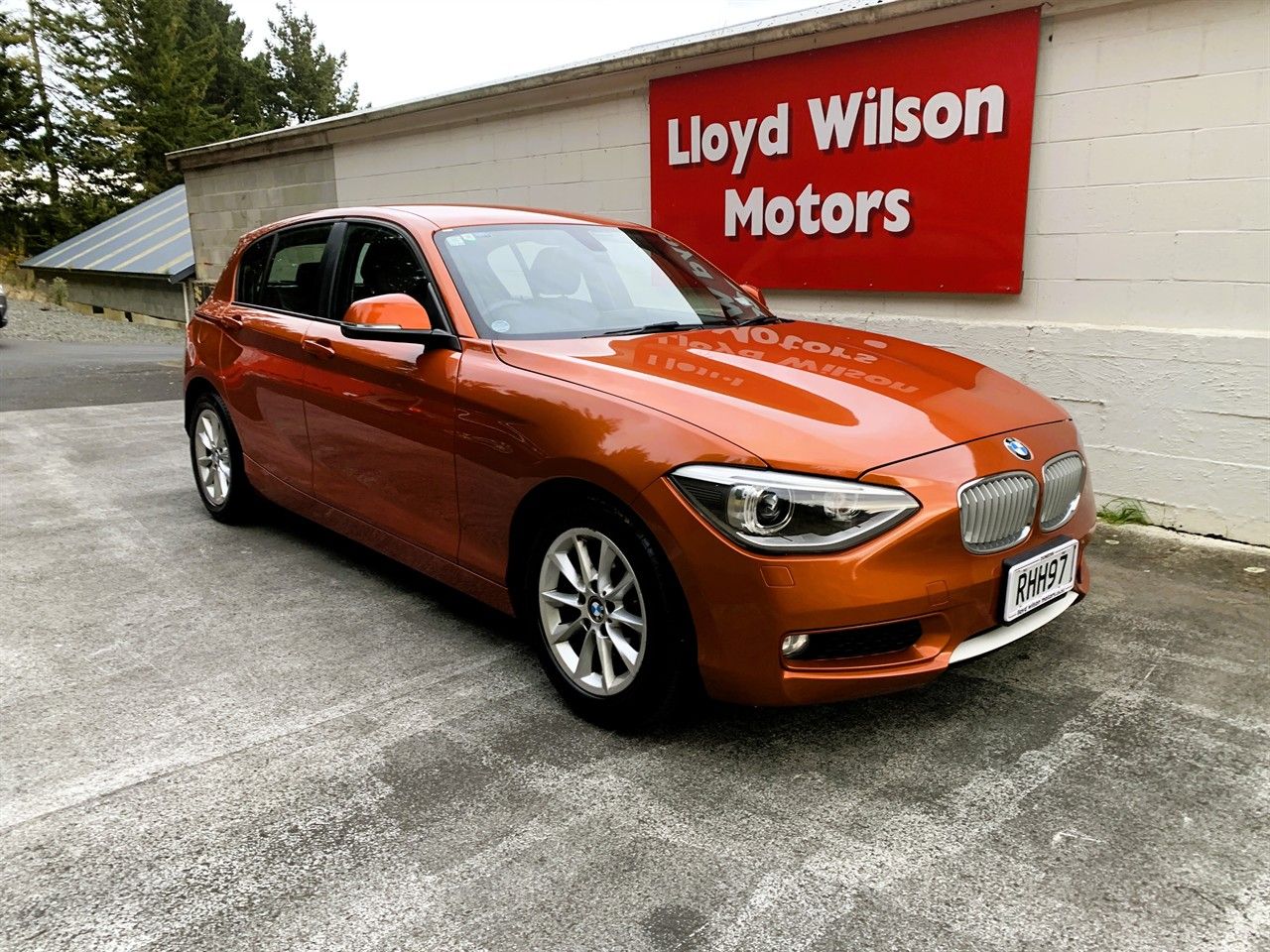 Vehicle image 1