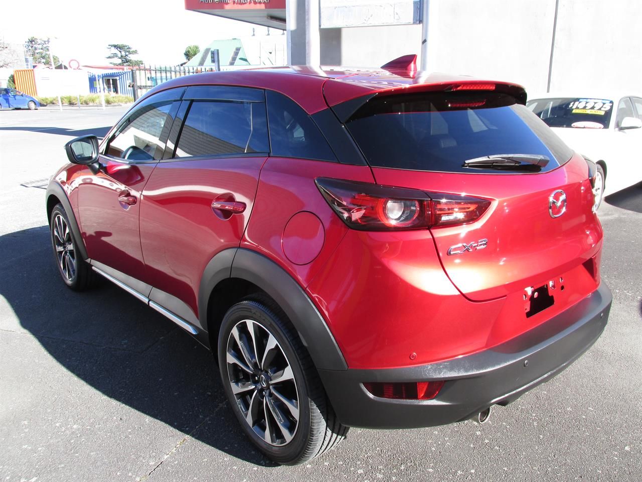 Vehicle image 4