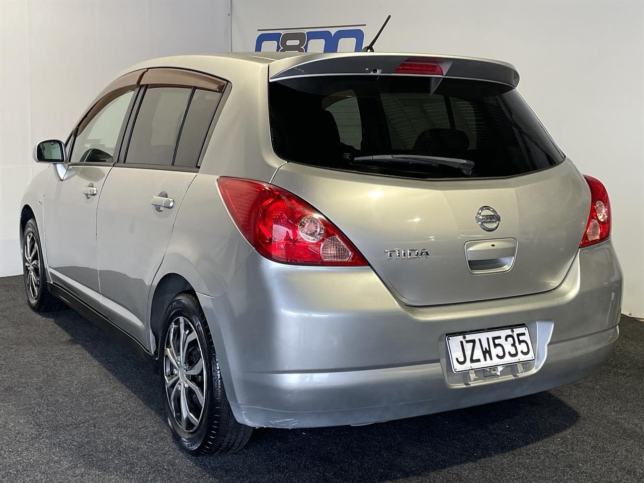 Vehicle image 4