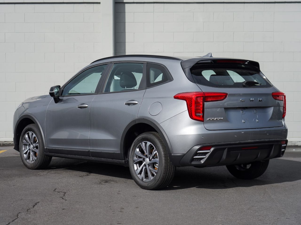 Vehicle image 3