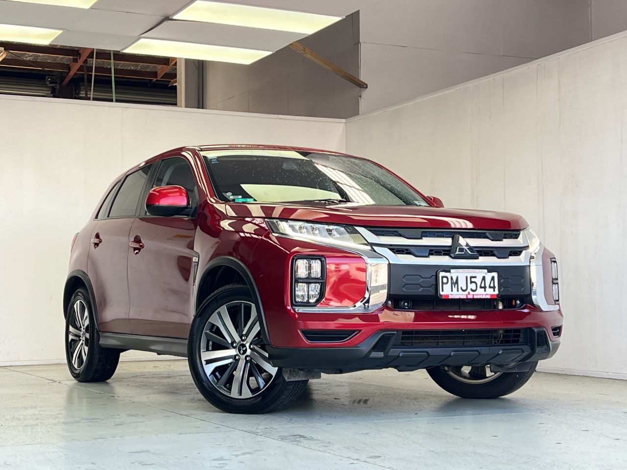 Vehicle image 3