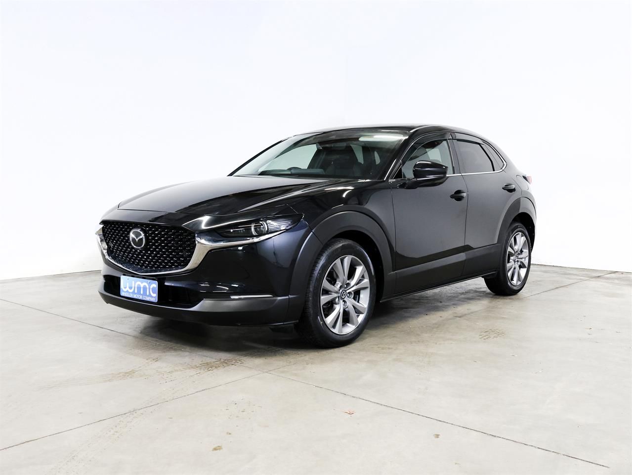 Vehicle image 4